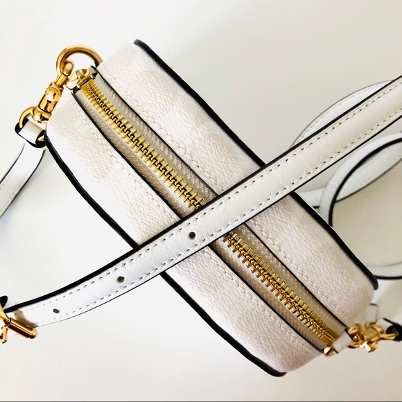 SOLD Coach Mini Serena Crossbody Snow white purse - Picture 5 of 9